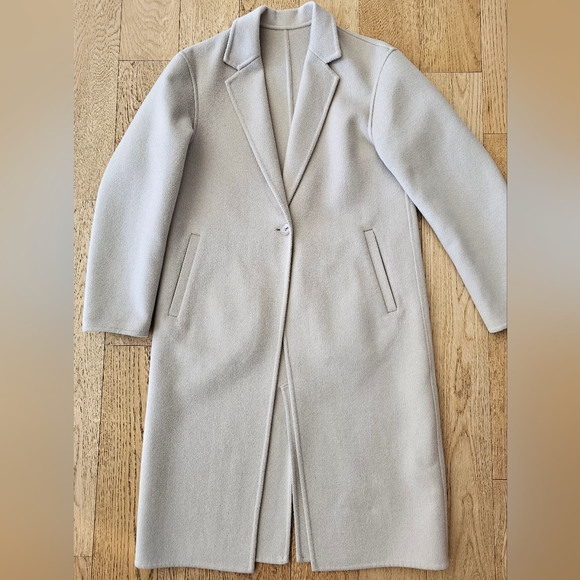 Uniqlo Jackets & Blazers - Elegant off White Women's Coat